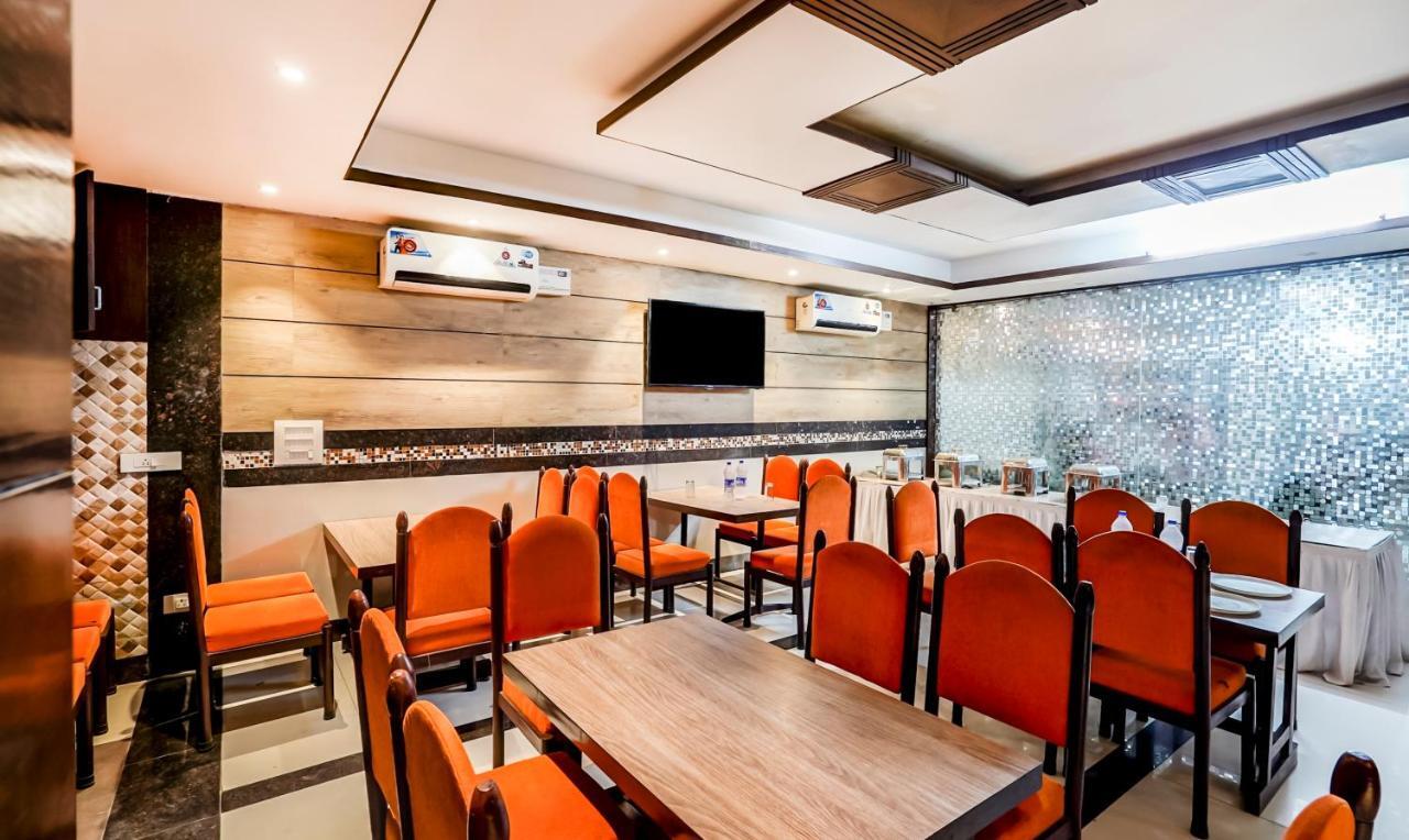 Hotel Oscar Regency Panchkula Bagian luar foto